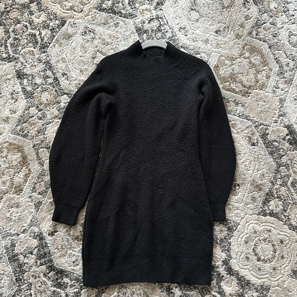 Abercrombie & Fitch Sweater Dress - Picture 2 of 8